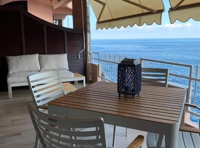 Апартаменты Terrazza Sul Mare - Balzi Rossi Вентимилья