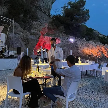 Lägenhet Terrazza Sul Mare - Balzi Rossi