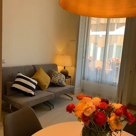 Terrazza Sul Mare - Balzi Rossi Апартаменты *